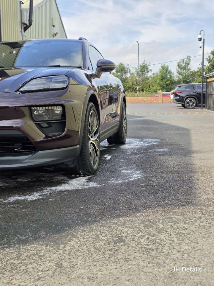 JH Details vehicle